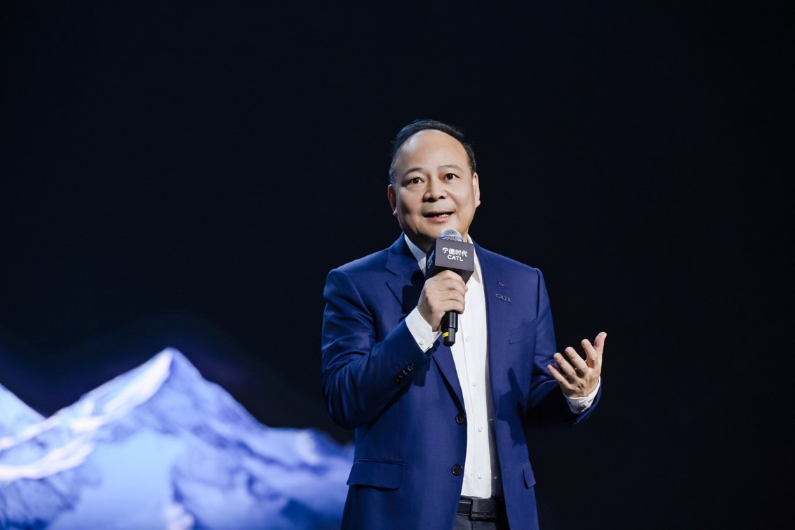 宁德时代曾毓群“炮轰”动力电池行业乱象:部分竞争对手只会挖人偷技术,低价竞争源于心态浮躁、行为短视